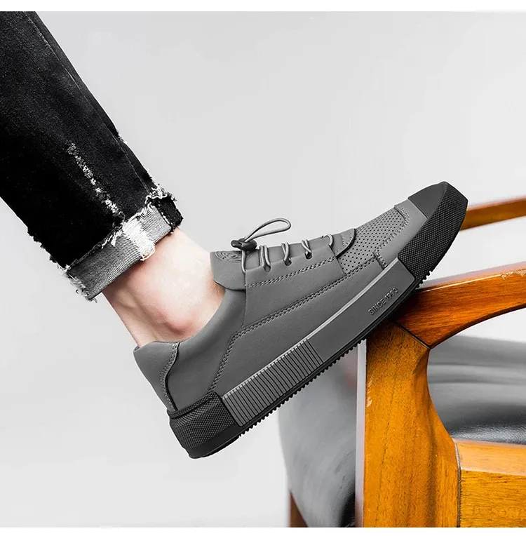 CLOHOO Breathable Slip-On Casual Sports Shoes for Men
