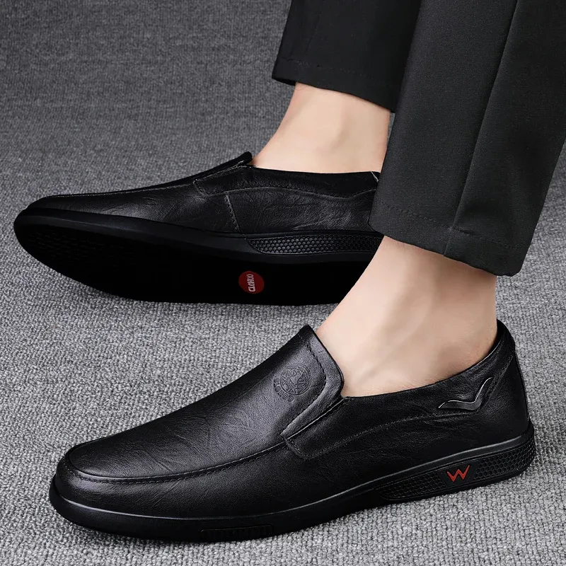 CLOHOO Handmade Leather Slip-On Loafers for Office and Leisure