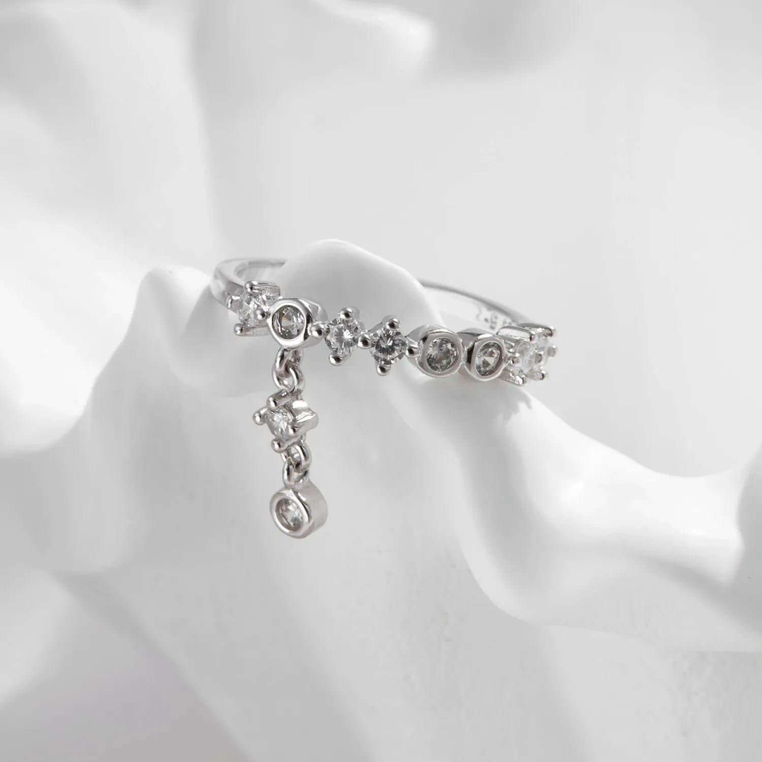MODIAN 925 Sterling Silver Zircon Cocktail Ring