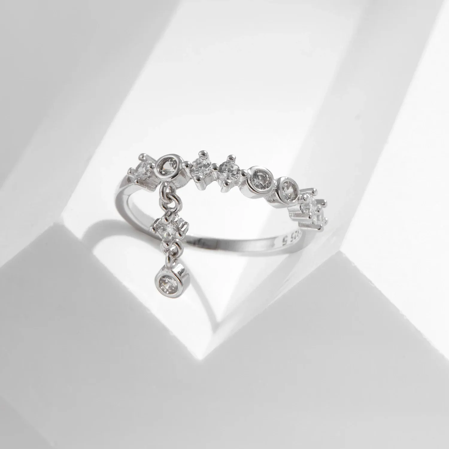 MODIAN 925 Sterling Silver Zircon Cocktail Ring