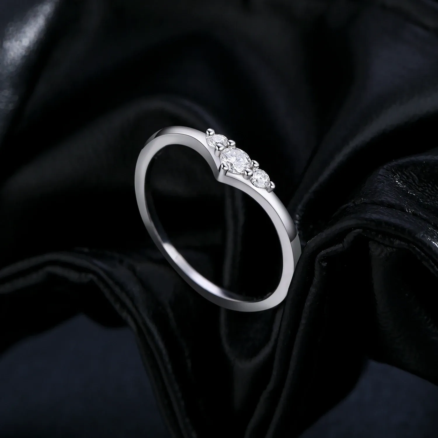 MODIAN D-Color Moissanite Sterling Silver Eternity Ring