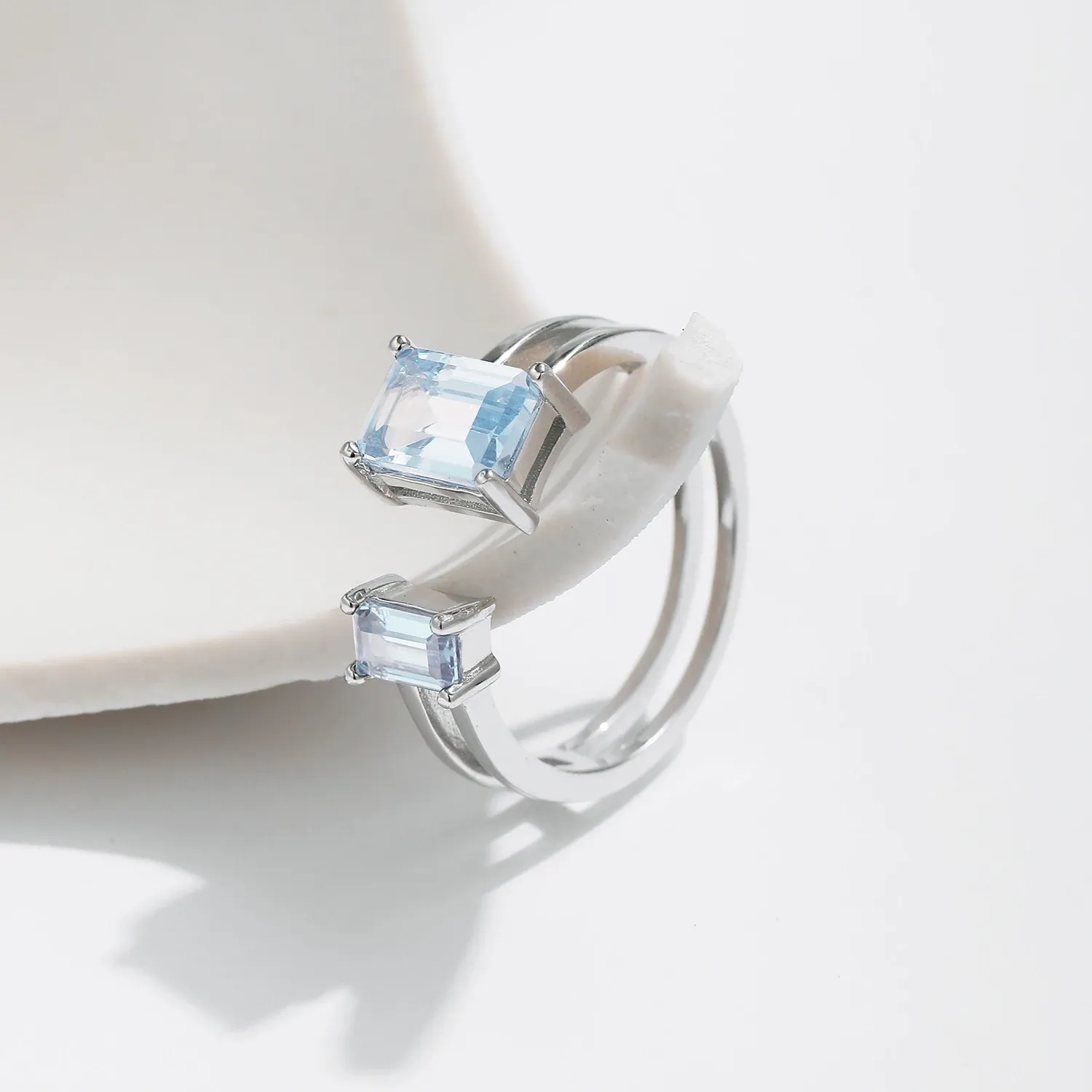 MODIAN Light Blue Emerald-Cut 925 Silver Adjustable Ring