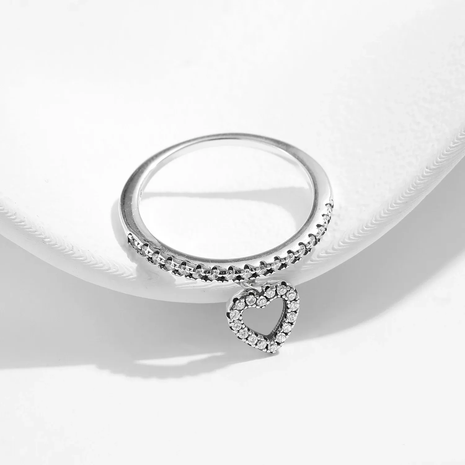 MODIAN 925 Sterling Silver Heart Swing Zircon Cocktail Ring