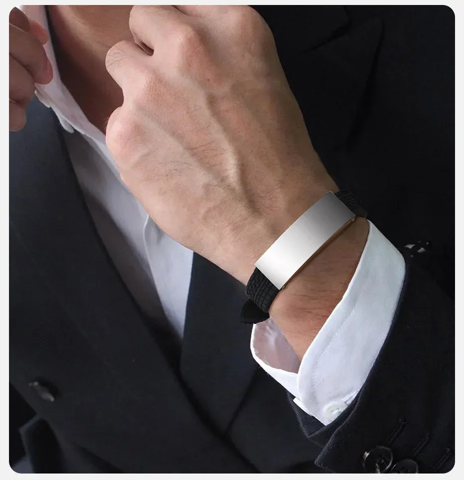 Vnox Personalized Stainless Steel and Silicone Men’s Bangle
