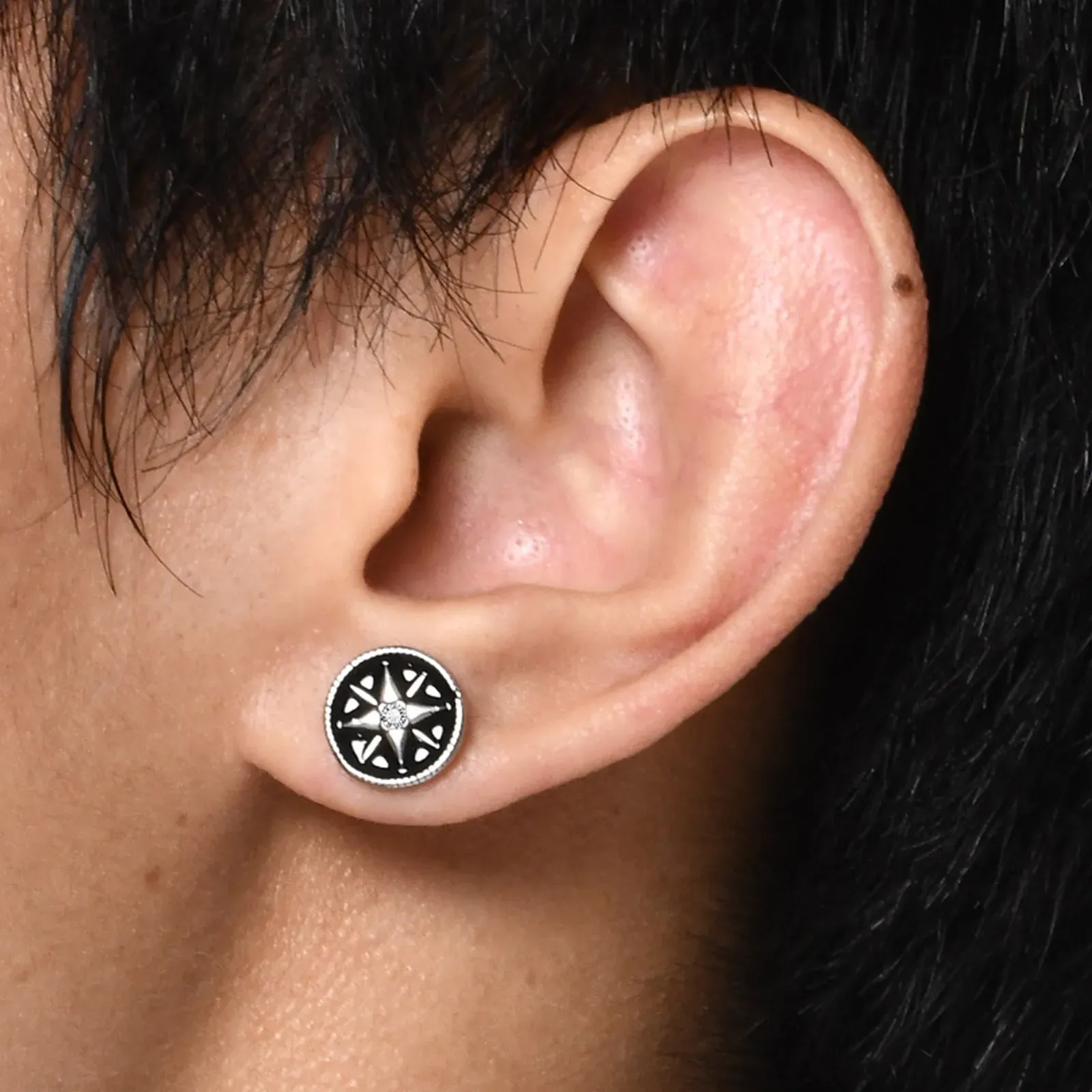Vnox Black Enamel Compass Star Stud Earrings